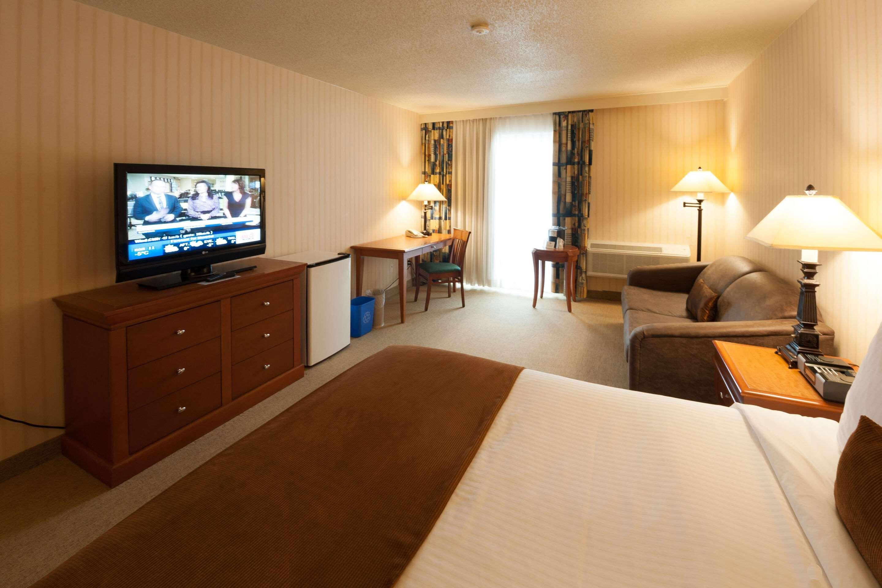 Pinestone Resort, Conference Centre, Spa & Golf Course ฮาลีเบอร์ตัน ภายนอก รูปภาพ