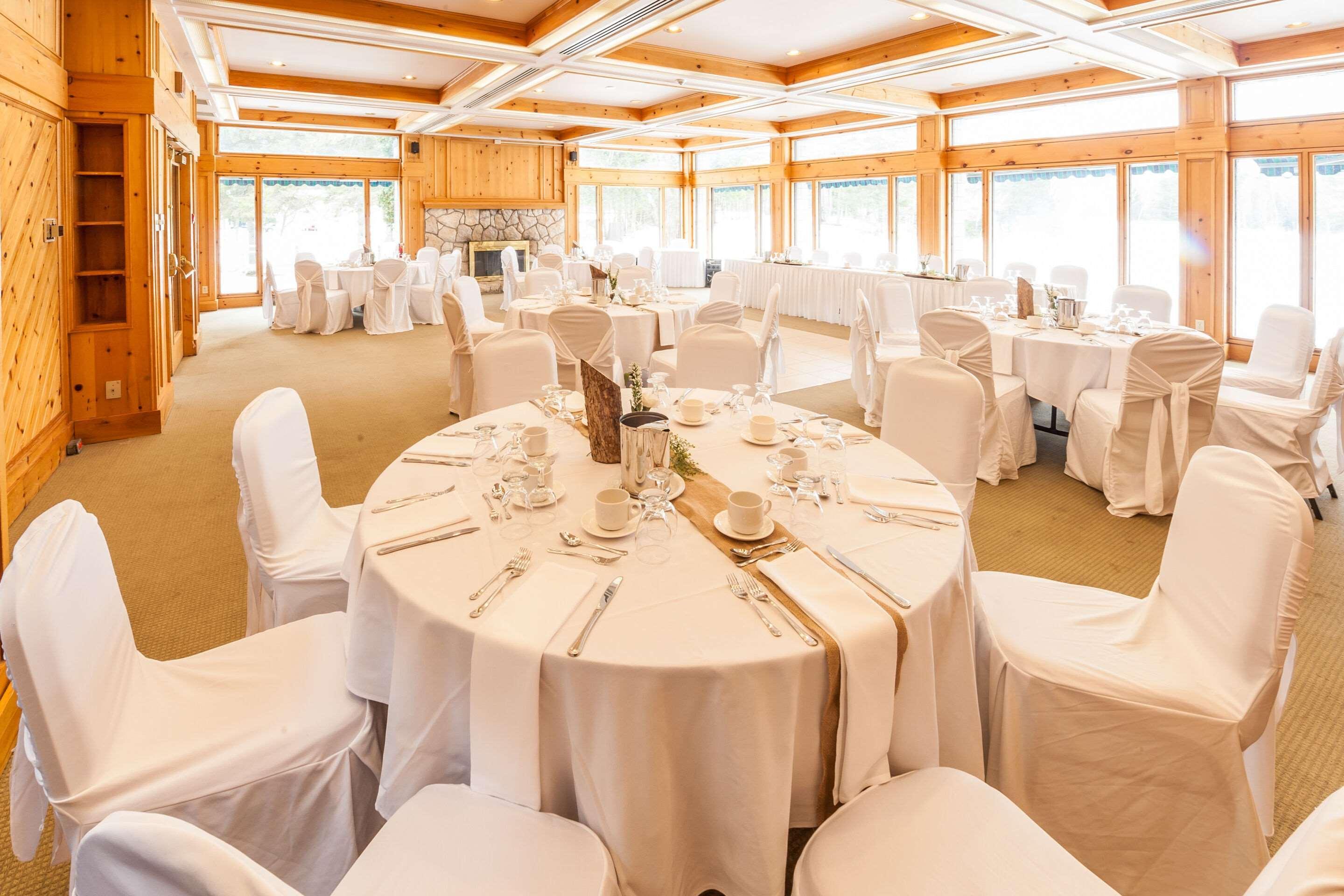 Pinestone Resort, Conference Centre, Spa & Golf Course ฮาลีเบอร์ตัน ภายนอก รูปภาพ