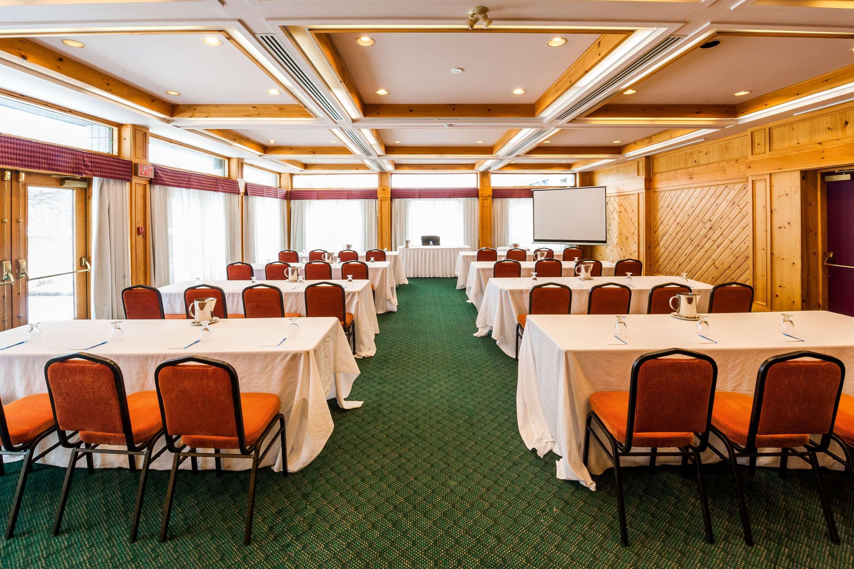 Pinestone Resort, Conference Centre, Spa & Golf Course ฮาลีเบอร์ตัน ภายนอก รูปภาพ