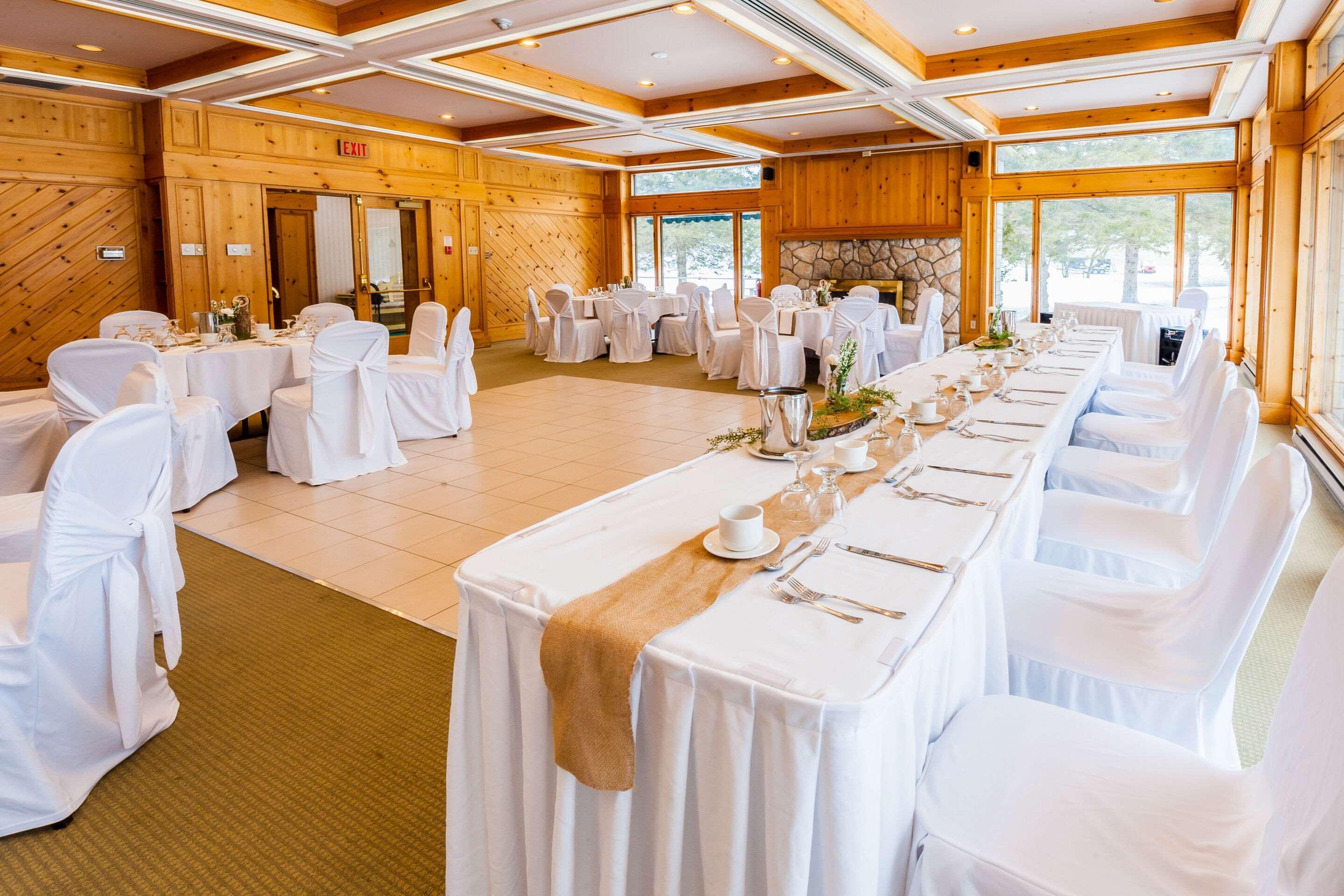 Pinestone Resort, Conference Centre, Spa & Golf Course ฮาลีเบอร์ตัน ภายนอก รูปภาพ